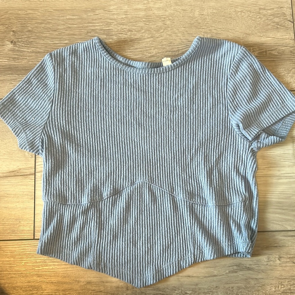 Pacsun cropped baby tee size small